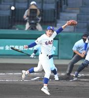 １回近江２死一・二塁、近江・明石に適時打を許す盛岡大付・大平＝甲子園（撮影・高石航平）