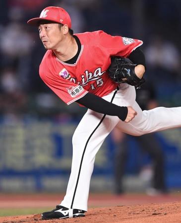 　力投する美馬（撮影・開出牧）