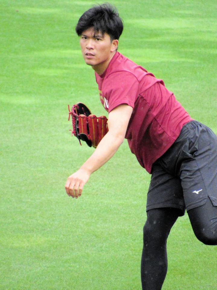 　７日・日本ハム戦に向けて最終調整を行う早川
