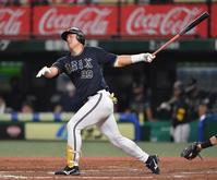 ９回オリックス無死一、二塁、空振り三振に倒れるオリックス・杉本裕太郎＝メットライフドーム（撮影・伊藤笙子）