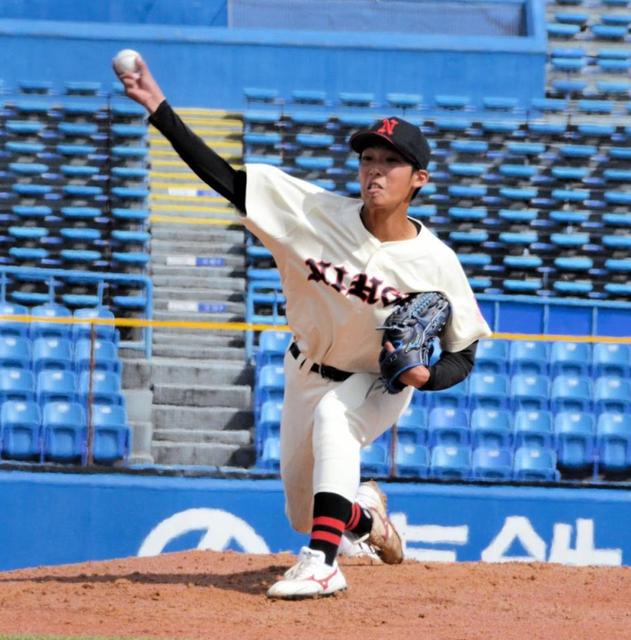 ドラフト候補の日大 赤星が１部リーグ戦初登板初完封 １２球団スカウトにアピール 野球 デイリースポーツ Online