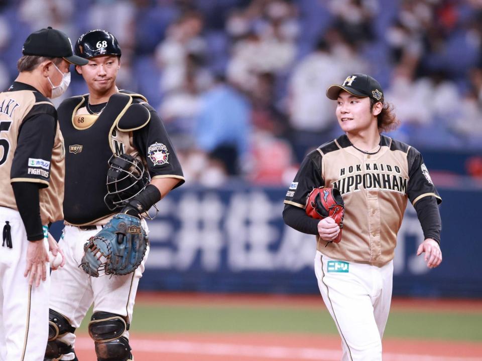 　７回途中で降板する伊藤。２桁勝利はお預けに