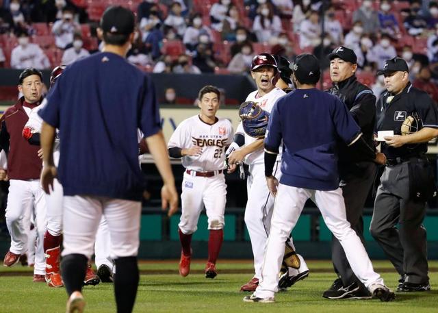 楽天－日本ハムが警告試合に　浅村が死球で激怒　マウンドに詰め寄り一触即発