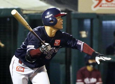 　４回、茂木が中越えに２ランを放つ