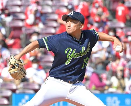 　力投するヤクルト・石川（撮影・高部洋祐）