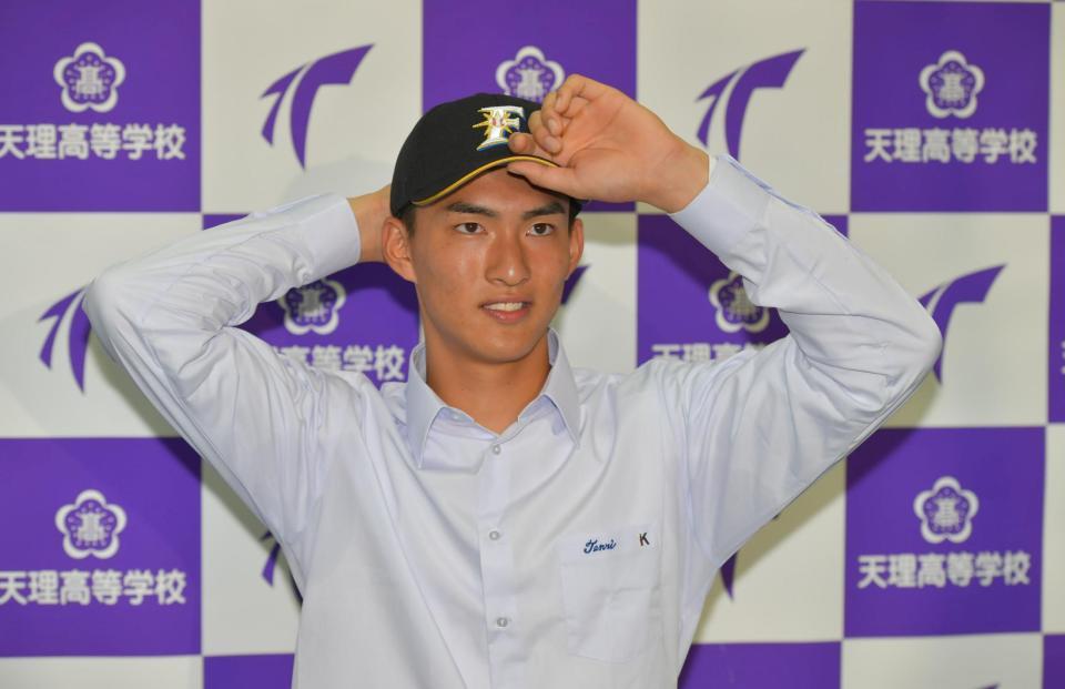 　日本ハムから１位指名を受けた天理・達孝太（撮影・石湯恒介）