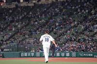 　背番号１８を背負い、最後のマウンドへ向かう