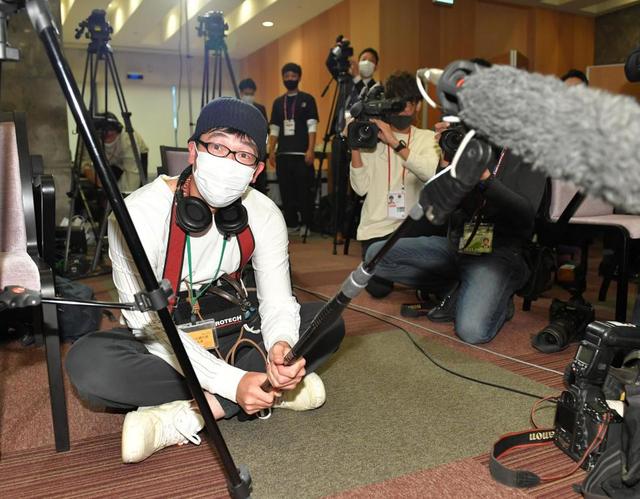 【写真】大竹　報道陣に懺悔ラーメン「私は102勝しましたが101敗した男です」