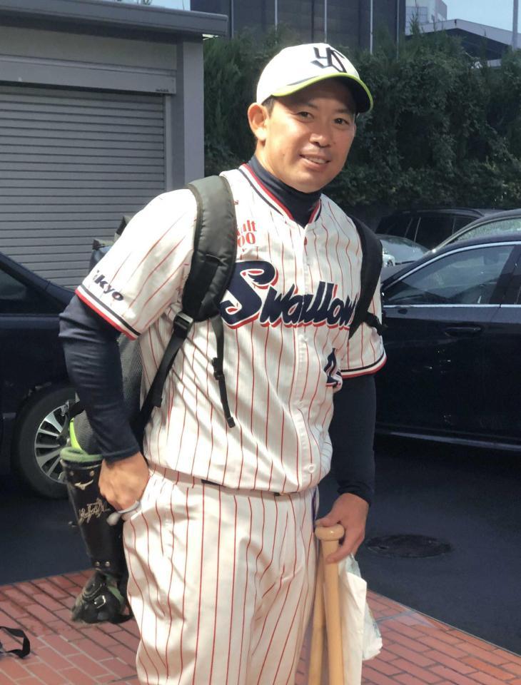 　１軍に合流し、１１月１日の引退試合に向けた最後の練習に取り組んだ雄平