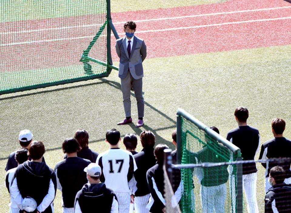 引退の鳥谷敬 現役でいられる時間を大事にしてください ロッテの仲間に挨拶 野球 デイリースポーツ Online