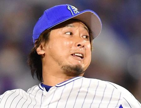 　斎藤新投手コーチの指導を心待ちにした三嶋