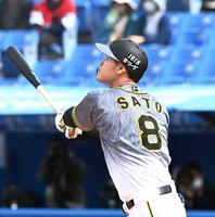 　中村が警戒する佐藤輝