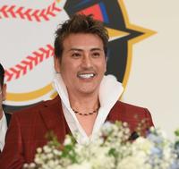 　１２日・監督就任会見をする新庄ビッグボス