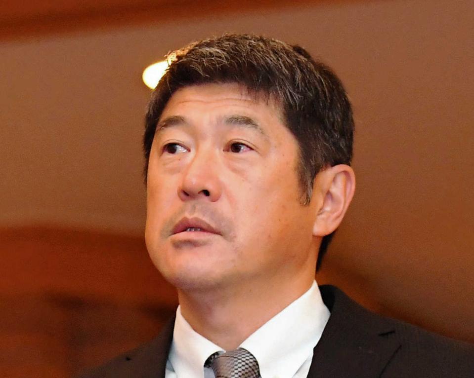 　石井琢朗氏