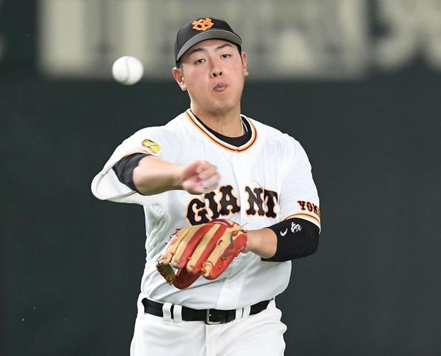 ゴールデングラブ賞発表 巨人・岡本和真ら6選手初受賞 最多得票はソフトバンク・甲斐