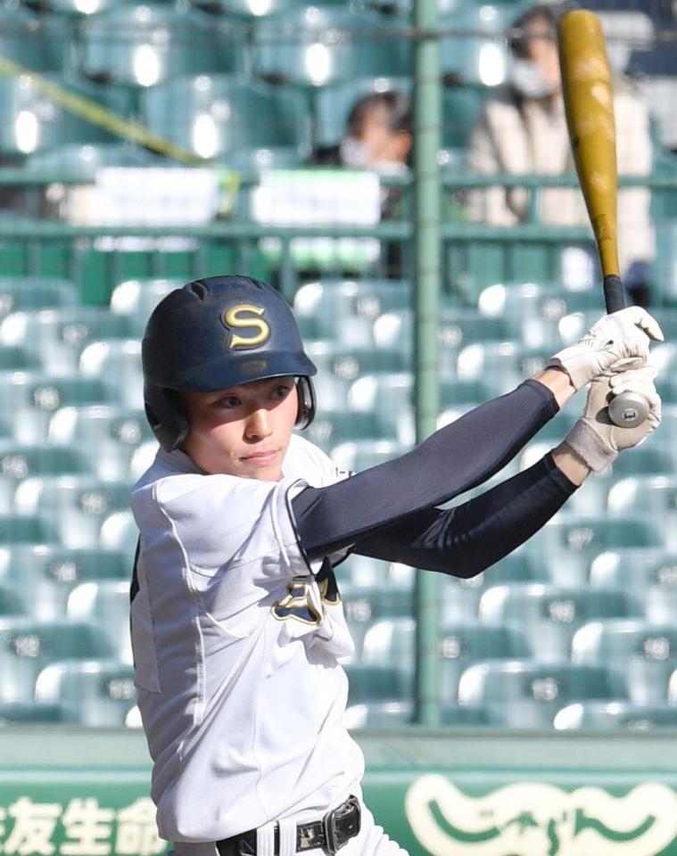 　二塁ゴロに倒れた和田（撮影・佐々木彰尚）