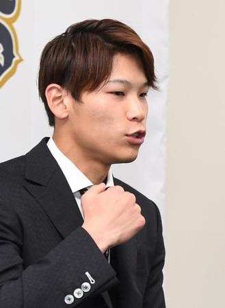 会見する中川（撮影・北村雅宏）