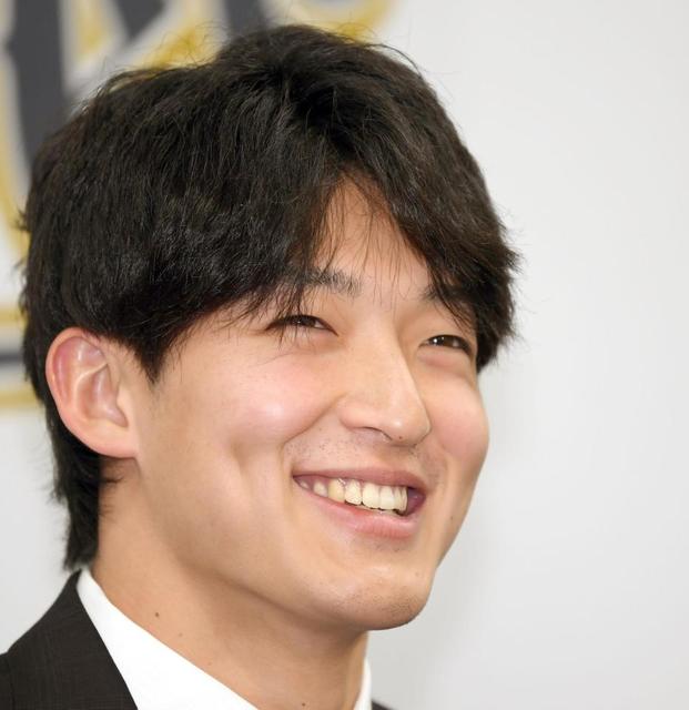 オリックス　山崎颯が大幅増の１３００万で更改　母へモンブランをプレゼント