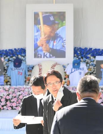 　「野村克也をしのぶ会」に参列した古田敦也氏（撮影・堀内翔）