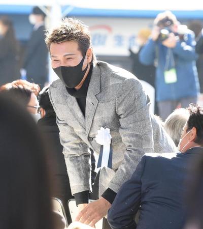 　「野村克也をしのぶ会」に参列した新庄ビッグボス（撮影・堀内翔）