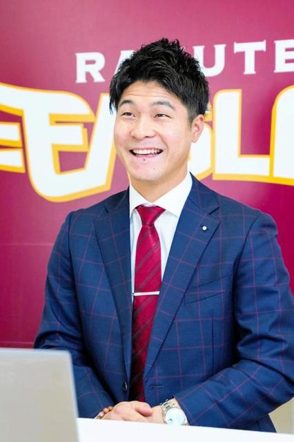 楽天・茂木がサイン、１０００万増の８４００万円　手術受けた腰は「順調」