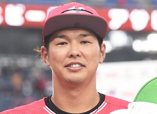 ロッテ・中村奨が初のベストナイン「ずっと取りたいと思っていた」レアードも選出