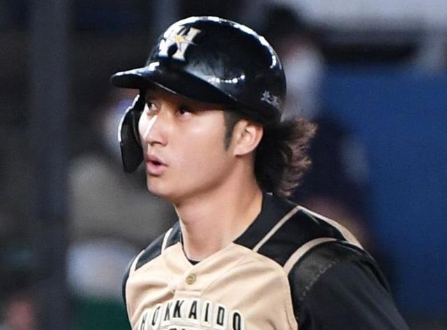 日本ハム・浅間　新庄ビッグボスから外野守備の極意学ぶ