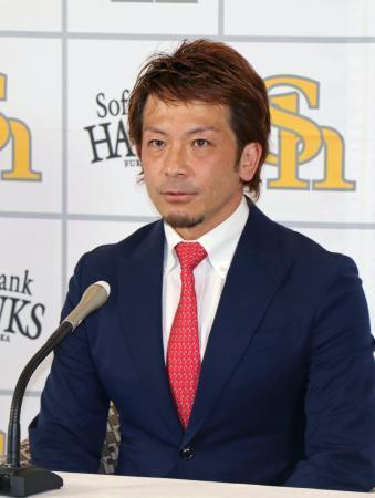 ソフトバンク松田、３億円減東浜は１千万円ダウン