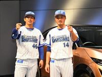 　トークショーに出席した田中健（左）と石田（撮影・中田匡峻）