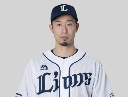 　外崎修汰内野手