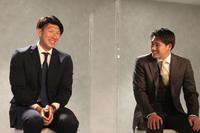 　「横浜ＤｅＮＡ　ベイスターズ　プレイボールミーティング２０２２」に参加した大田（左）と森（球団提供）