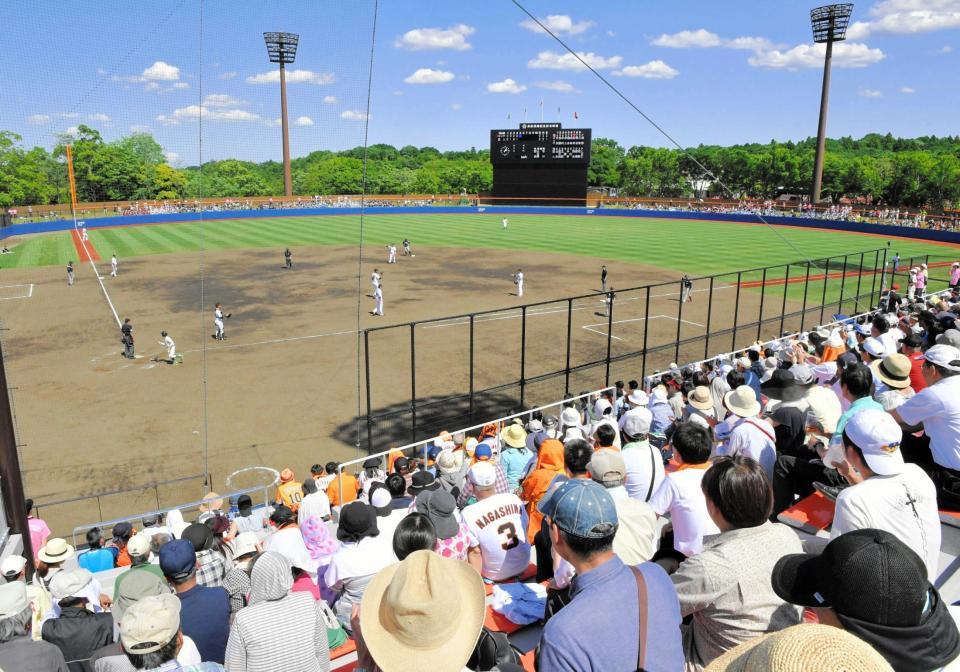 長嶋茂雄記念岩名球場＝２０１７年撮影