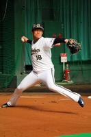 オリックス・山本由伸が初ブルペンで33球 最速149キロで順調