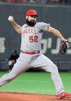 　日米野球で先発したシューメーカー＝２０１４年