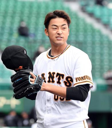 ５回、いきなり連打を浴びるも後続を抑え１回を無失点の堀田（撮影・佐藤厚）