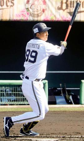 　紅白戦に出場した杉本