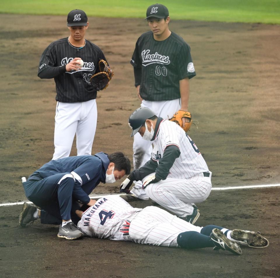 　３回、激しく転倒し負傷した丸山和（撮影・棚橋慶太）