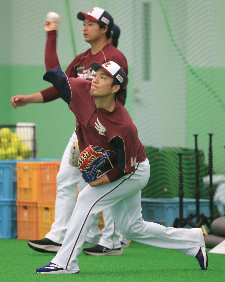 　キャッチボールで調整する則本