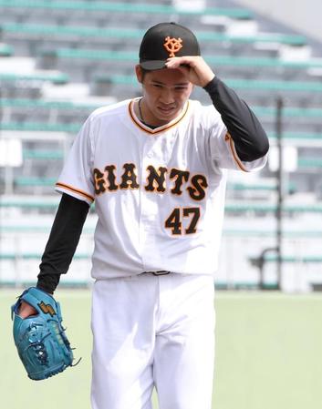 　３回を投げ５安打１失点の巨人・高橋（撮影・佐藤厚）
