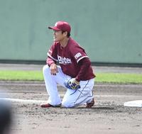 　巨人との練習試合で３回、ベースカバーに入った際、体勢を崩し痛がる楽天・則本
