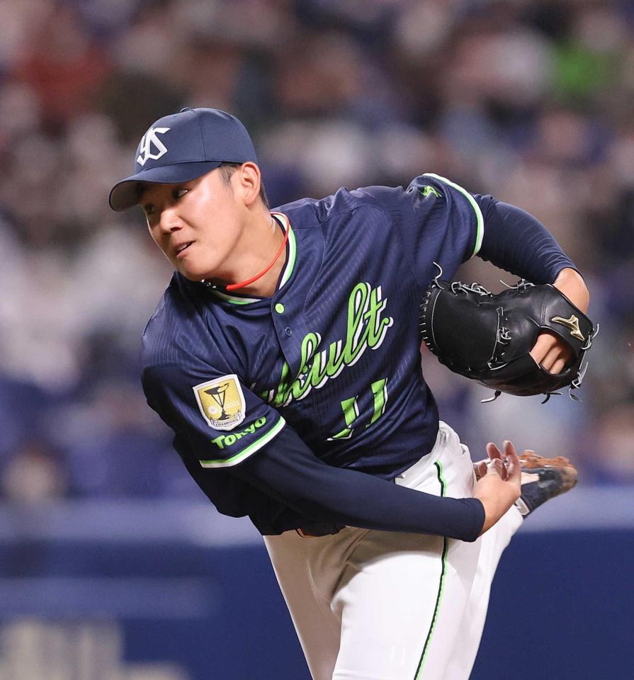 　先発で中日打線に力投する奥川