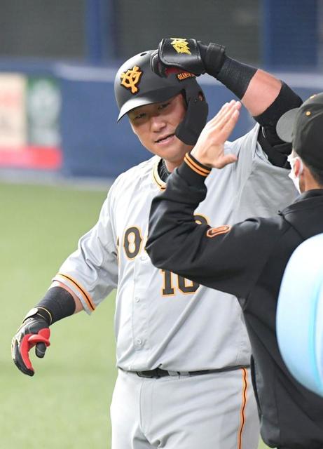 巨人・中田　佐々木朗も撃つ！初対戦も「積極的に」　岡本和抜けても「４番」お任せ
