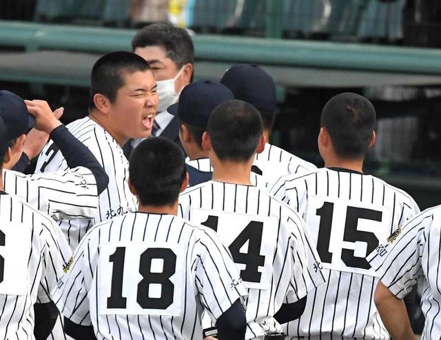 九州国際大付・佐倉 延長十回サヨナラ犠飛 4番が最後に仕事「どういう形でも」