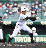 ２回、追い込まれて右打席に立つも、空振り三振に倒れた山口洸（撮影・石井剣太郎）