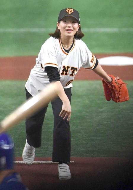 冨田せな　東京Ｄで「五輪以上に緊張」の始球式　北京五輪女子スノボＨＰ銅