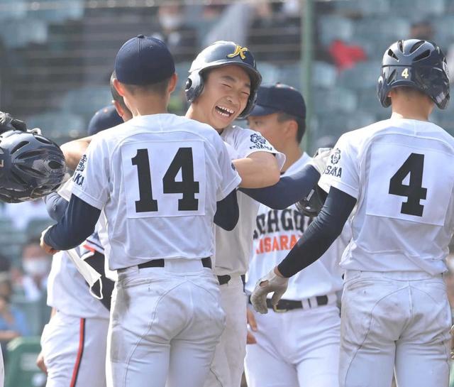 泥臭く８強！金光大阪が全員野球でタイブレーク星　福冨、控え選手に「恩返ししようと」