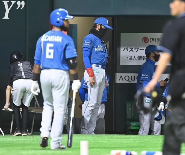 日本ハム２連敗　新庄監督の小刻み継投裏目に　九回に清宮の特大ソロも反撃届かず