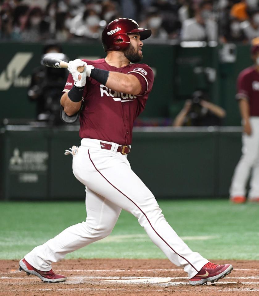 　オープン戦でホームランを放ったマルモレホス＝３月２１日