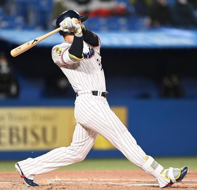 ヤクルト４番・村上が今季１号ソロ「打ててよかった」２６打席で待望の一発