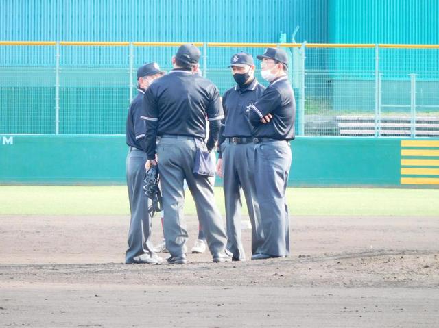 大学野球でも誤審認めて謝罪　立命－近大戦で本塁打判定が覆る　球審は尾崎審判